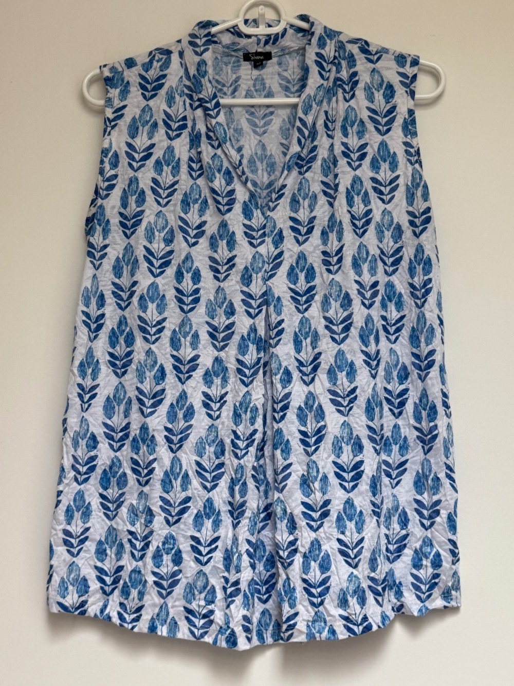Shana Sleeveless Flowy Top